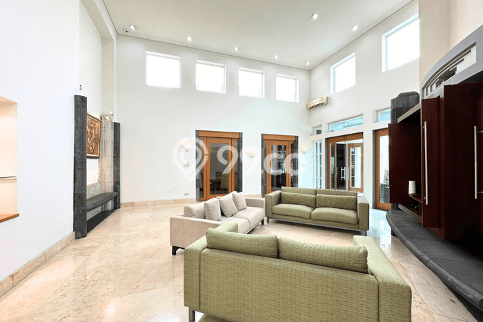 Hunian Mewah Dijual LT 753m2 di Menteng, Jakarta Pusat Hunian Mewah Dijual LT 753m2 di Menteng, Jakarta Pusat
