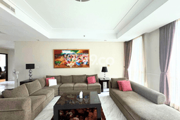Hunian Apartemen High-Class untuk Dijual di Jakarta Selatan dengan 3 BR & 3 Kamar Mandi Hunian Apartemen High-Class untuk Dijual di Jakarta Selatan dengan 3 BR & 3 Kamar Mandi
