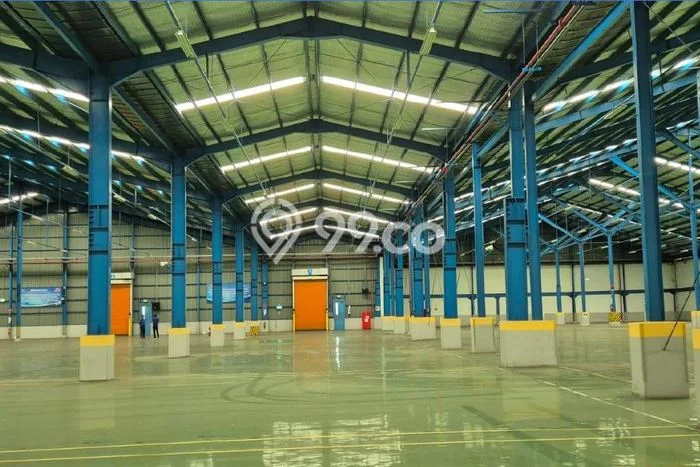 AREA BERKEMBANG! Gudang Disewakan di Cikarang, Luas 5548m², Siap Operasional AREA BERKEMBANG! Gudang Disewakan di Cikarang, Luas 5548m², Siap Operasional