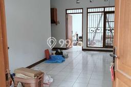 Disewakan! Rumah 2 Kamar Tidur &
2 Kamar Mandi di Taman Kopo Indah, Bandung Disewakan! Rumah 2 Kamar Tidur &
2 Kamar Mandi di Taman Kopo Indah, Bandung