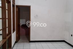 PRIME LOCATION! Rumah di Taman Kopo Indah, 2 KT, Lingkungan Strategis, LT 135m² Bangunan 110m² PRIME LOCATION! Rumah di Taman Kopo Indah, 2 KT, Lingkungan Strategis, LT 135m² Bangunan 110m²