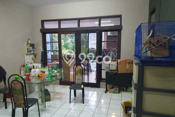 Rumah Luas Asri 4 KT Siap Pakai di Otista Bandung Rumah Luas Asri 4 KT Siap Pakai di Otista Bandung