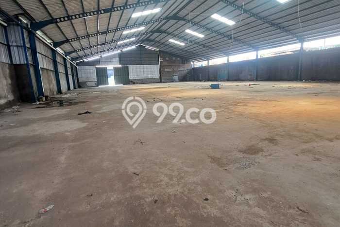 Gudang Area Komersial Kawasan Gede Bage, Luas 2400m², Disewakan, Siap Pakai Gudang Area Komersial Kawasan Gede Bage, Luas 2400m², Disewakan, Siap Pakai