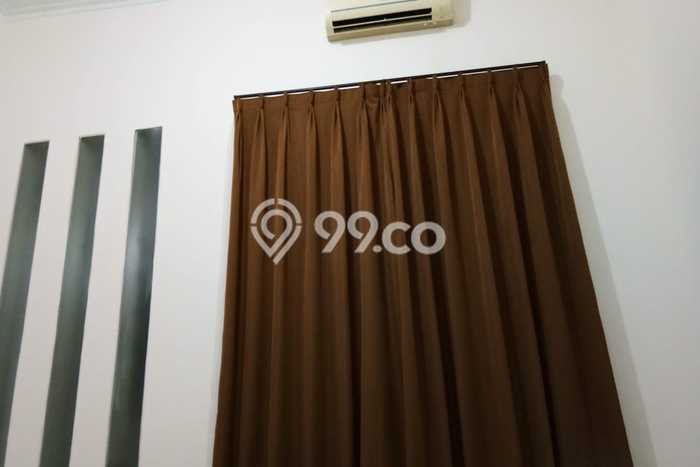 Disewakan! Rumah 2 Kamar Tidur &
1 Kamar Mandi di Taman Kopo Indah, Bandung Disewakan! Rumah 2 Kamar Tidur &
1 Kamar Mandi di Taman Kopo Indah, Bandung