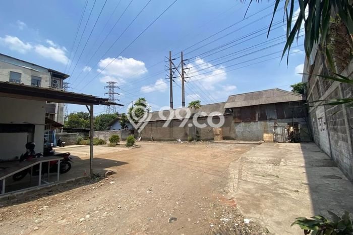 Unit Gudang Disewakan di Moch Toha di Area Ramai & Strategis Unit Gudang Disewakan di Moch Toha di Area Ramai & Strategis