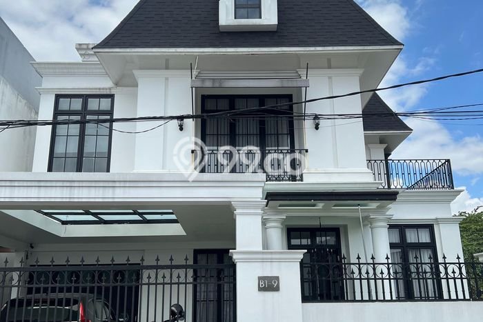 For Sale! Premium House LT 330m2 Desain Modern di Soekarno Hatta For Sale! Premium House LT 330m2 Desain Modern di Soekarno Hatta