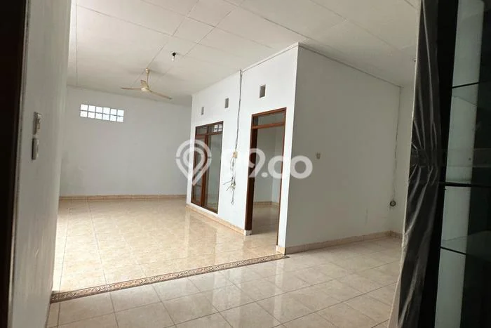 Rumah sewa siap pakai 4 Kamar Tidur di Taman Kopo Indah, Bandung Rumah sewa siap pakai 4 Kamar Tidur di Taman Kopo Indah, Bandung
