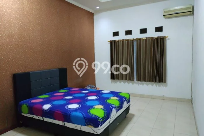 Disewakan! Rumah 5 Kamar Tidur &
5 Kamar Mandi di Mekar Wangi, Bandung Disewakan! Rumah 5 Kamar Tidur &
5 Kamar Mandi di Mekar Wangi, Bandung