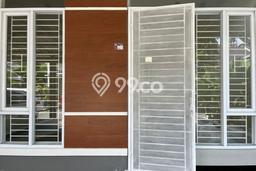 Disewakan! Rumah 2 Kamar Tidur &
1 Kamar Mandi di Taman Kopo Indah, Bandung Disewakan! Rumah 2 Kamar Tidur &
1 Kamar Mandi di Taman Kopo Indah, Bandung