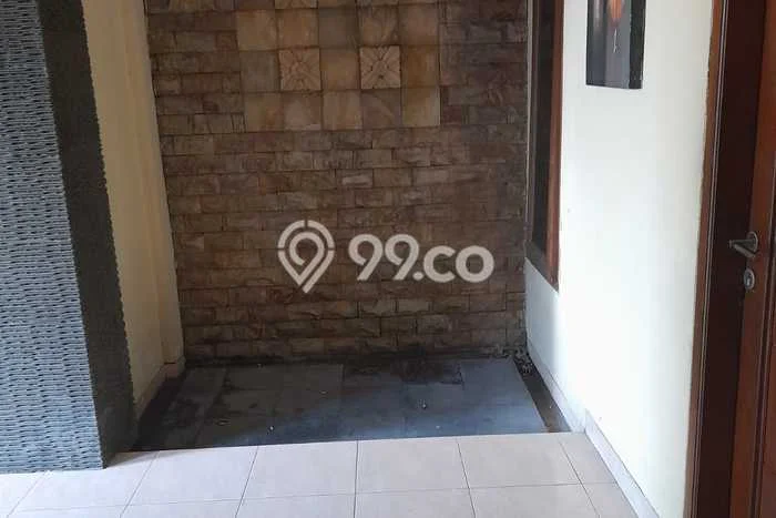Dijual Hunian Rumah Terawat 6 KT di Tangerang Kota, Tangerang Dijual Hunian Rumah Terawat 6 KT di Tangerang Kota, Tangerang