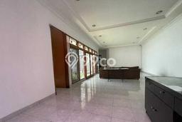 Rumah kawasan , Akses ke Sekolah, LT 325m2m² Rumah kawasan , Akses ke Sekolah, LT 325m2m²