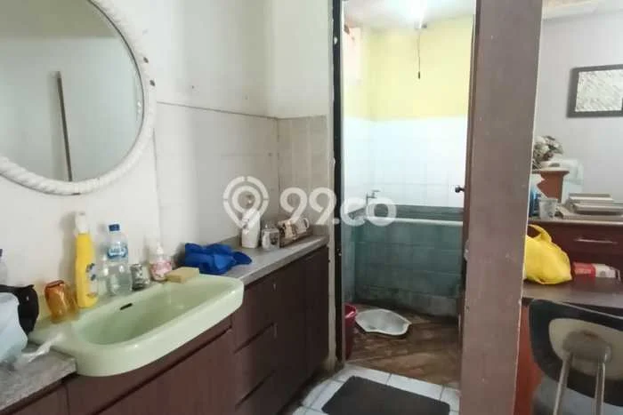 Gudang di Pasteur, Luas 225m², Pusat Bisnis, Lokasi Premium Gudang di Pasteur, Luas 225m², Pusat Bisnis, Lokasi Premium