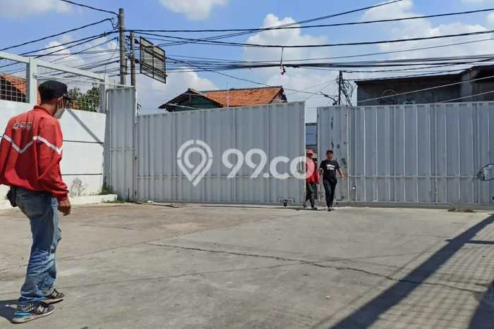 Disewakan Gudang di Kawasan Ramai Kalideres Luas 300m2 Disewakan Gudang di Kawasan Ramai Kalideres Luas 300m2