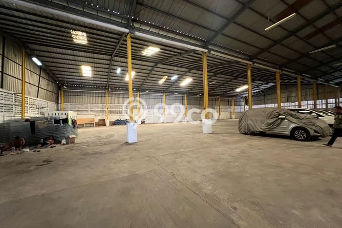 Gudang disewakan lokasi strategis Cipondoh Tangerang 2300m2 Gudang disewakan lokasi strategis Cipondoh Tangerang 2300m2