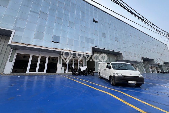Gudang Disewa di Jakarta Barat dengan LB 1000m2 Area Komersial Ramai Gudang Disewa di Jakarta Barat dengan LB 1000m2 Area Komersial Ramai