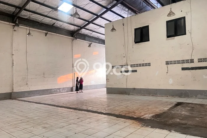 Unit Gudang Disewakan di Dadap di Area Ramai & Strategis Unit Gudang Disewakan di Dadap di Area Ramai & Strategis