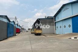 Gudang Disewa di Tangerang dengan LB 380m2 Area Komersial Ramai Gudang Disewa di Tangerang dengan LB 380m2 Area Komersial Ramai