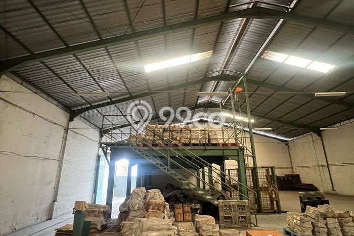 Disewakan Gudang di Kawasan Ramai Dadap Luas 924m2 Disewakan Gudang di Kawasan Ramai Dadap Luas 924m2