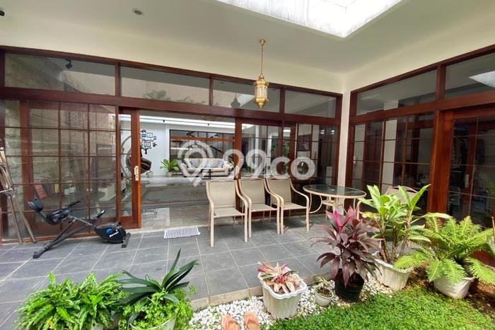 Jual Rumah Luas Megah Dengan View Eksklusif di Setra Sari, Bandung Jual Rumah Luas Megah Dengan View Eksklusif di Setra Sari, Bandung