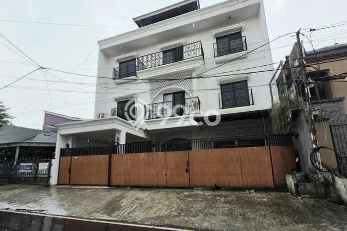 Disewakan Komersial di BSD Tangerang Selatan LT 100m2, LB 100m2 Disewakan Komersial di BSD Tangerang Selatan LT 100m2, LB 100m2