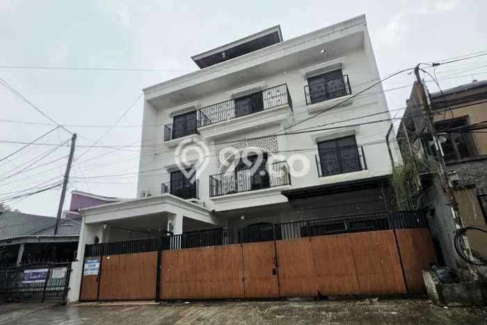 Disewakan Komersial di BSD Tangerang Selatan LT 100m2, LB 100m2 Disewakan Komersial di BSD Tangerang Selatan LT 100m2, LB 100m2