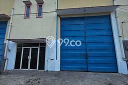 Unit Gudang disewakan di Waru Sidoarjo dengan LT 300m2 / LB 300m2 Unit Gudang disewakan di Waru Sidoarjo dengan LT 300m2 / LB 300m2