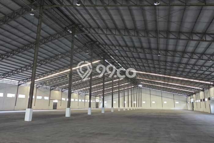 Unit Gudang disewakan di Krian Sidoarjo dengan LT 10000m2 / LB 5700m2 Unit Gudang disewakan di Krian Sidoarjo dengan LT 10000m2 / LB 5700m2