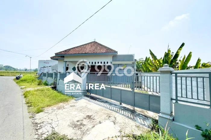 Rumah Strategis Modern Lb 180m2 di Banyudono, Boyolali Rumah Strategis Modern Lb 180m2 di Banyudono, Boyolali