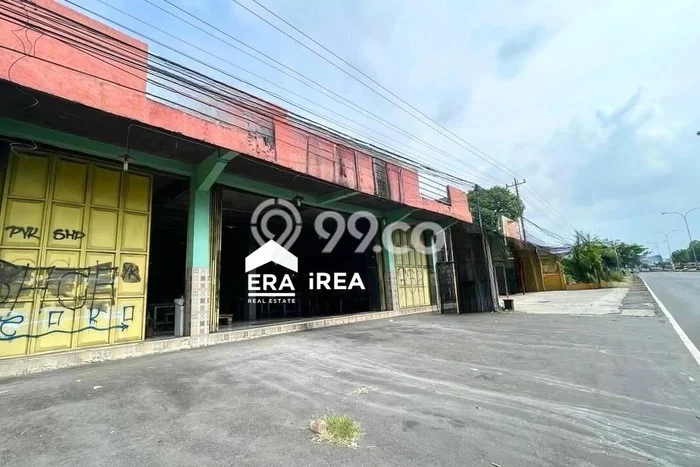 Komersial Dijual di Teras LT 272m2, LB 300m2 untuk Investasi Komersial Dijual di Teras LT 272m2, LB 300m2 untuk Investasi