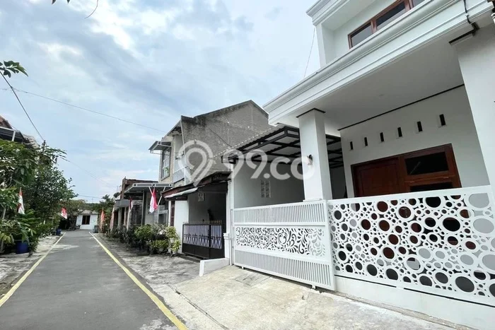 For Sale Rumah 2 Kamar Lokasi Strategis Bagus dan Strategis di Colomadu For Sale Rumah 2 Kamar Lokasi Strategis Bagus dan Strategis di Colomadu