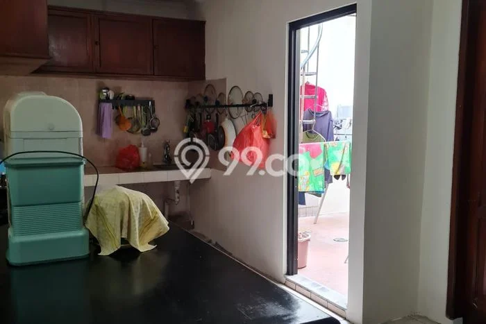 Disewakan Hunian Mewah dengan 3 KT & 2 KM di Tangerang Disewakan Hunian Mewah dengan 3 KT & 2 KM di Tangerang