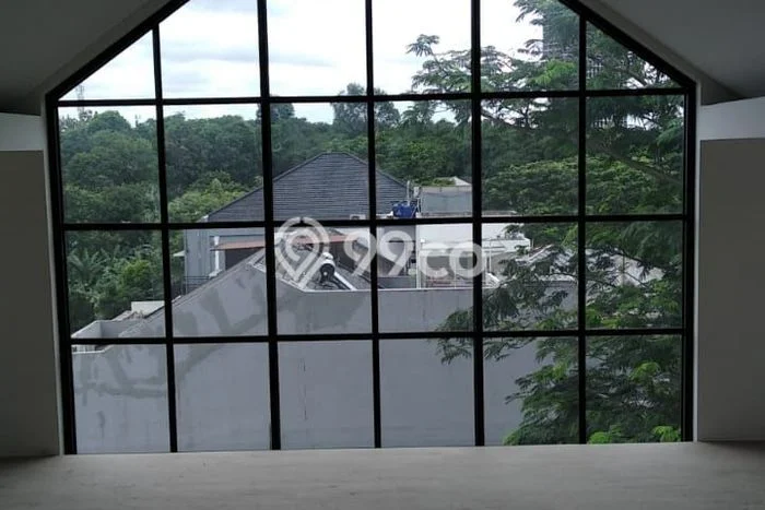Rumah Mewah Dijual LT 300m2 di BSD, Tangerang Selatan Rumah Mewah Dijual LT 300m2 di BSD, Tangerang Selatan