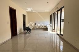 Rumah sewa siap huni 4 KT di Suvarna Sutera, Tangerang Rumah sewa siap huni 4 KT di Suvarna Sutera, Tangerang