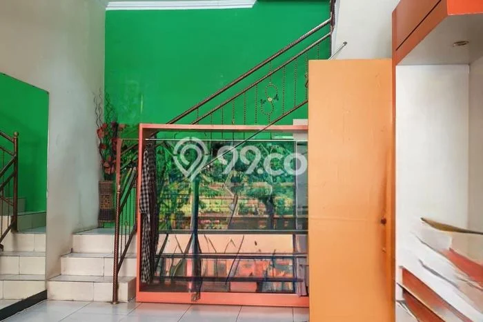 Ruko Disewa di Banyumanik, Semarang, LT 48m2 / LB 96m2 Ruko Disewa di Banyumanik, Semarang, LT 48m2 / LB 96m2