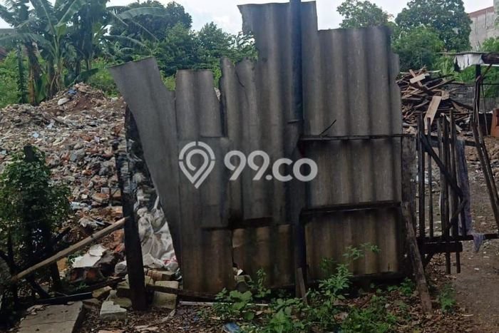 Lahan Strategis di Semarang Barat Dijual dengan Luas 1050m2 Lahan Strategis di Semarang Barat Dijual dengan Luas 1050m2