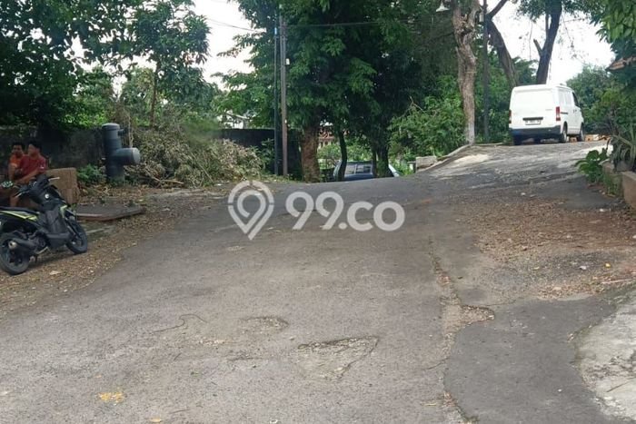 Lahan Strategis di Semarang Barat Dijual dengan Luas 1050m2 Lahan Strategis di Semarang Barat Dijual dengan Luas 1050m2