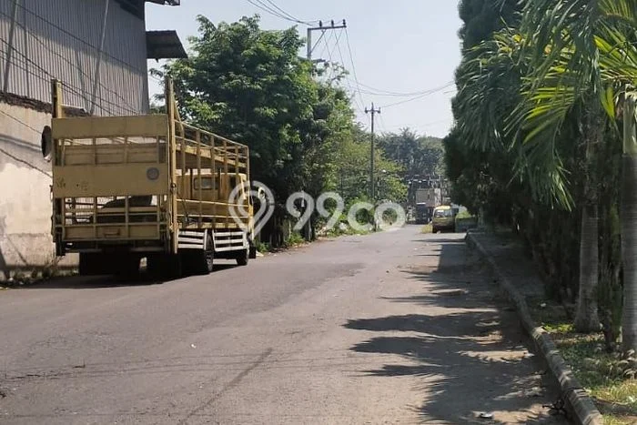 Gudang Disewakan Lokasi Semarang Barat Semarang Harga Spesial! Gudang Disewakan Lokasi Semarang Barat Semarang Harga Spesial!