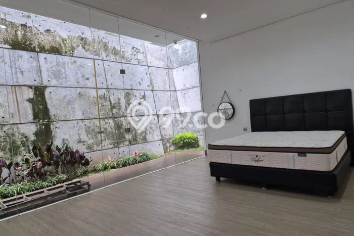 Siap Huni Rumah Mewah 5 Kamar di Gajah Mungkur Dekat ke Mana Pun Siap Huni Rumah Mewah 5 Kamar di Gajah Mungkur Dekat ke Mana Pun