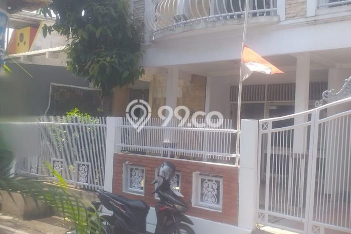 Dijual Cepat Rumah Bagus Siap Huni LB 228m2 di Candisari, Semarang Dijual Cepat Rumah Bagus Siap Huni LB 228m2 di Candisari, Semarang