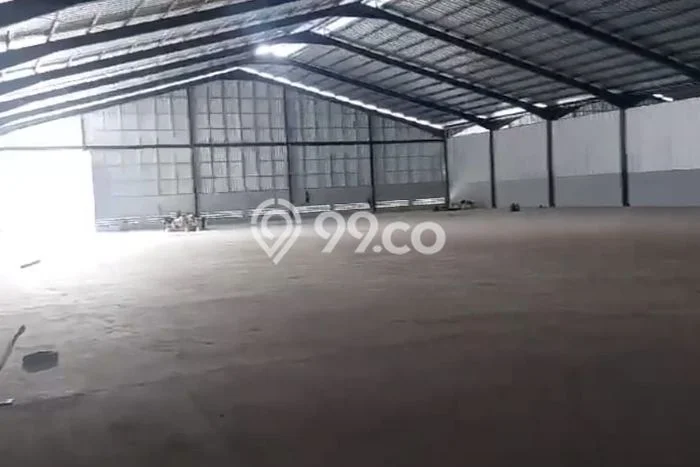 Unit Gudang Paling Strategis di Semarang Barat Semarang dengan LB 7020m2 Unit Gudang Paling Strategis di Semarang Barat Semarang dengan LB 7020m2