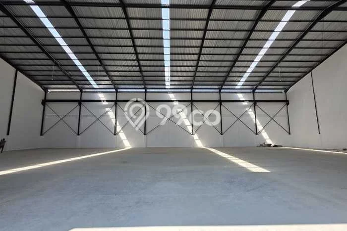 Gudang Disewa di Semarang Barat, Semarang, LT 2000m2 / LB 1350m2 Gudang Disewa di Semarang Barat, Semarang, LT 2000m2 / LB 1350m2