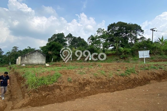 INVESTASI POTENSIAL! Vila Kawasan Parung Kuda, Luas 240m2m², Lokasi Prima INVESTASI POTENSIAL! Vila Kawasan Parung Kuda, Luas 240m2m², Lokasi Prima