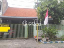 Rumah Strategis Minimalis Lb 200m2 di Tenggilis Mejoyo, Surabaya Rumah Strategis Minimalis Lb 200m2 di Tenggilis Mejoyo, Surabaya