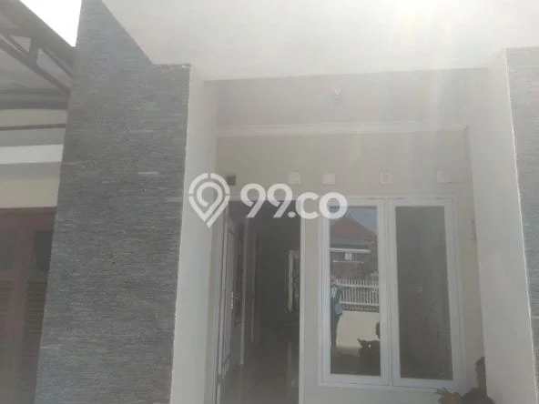 HOT DEAL! Rumah area Surabaya Kota, 2 KM, Lingkungan Asri, LT 135m2m² Bangunan 100m2m² HOT DEAL! Rumah area Surabaya Kota, 2 KM, Lingkungan Asri, LT 135m2m² Bangunan 100m2m²