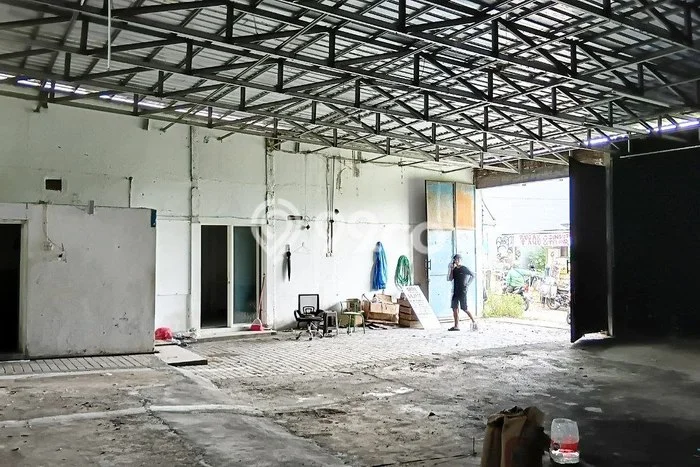 Unit Gudang disewakan di Lowokwaru Malang dengan LT 290m2 / LB 290m2 Unit Gudang disewakan di Lowokwaru Malang dengan LT 290m2 / LB 290m2