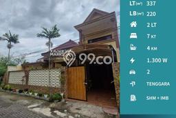 Rumah Strategis Modern Lb 220m2 di Blimbing, Malang Rumah Strategis Modern Lb 220m2 di Blimbing, Malang