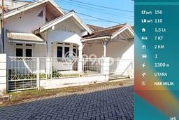 Hunian Mewah LB 110m2 Siap Pakai Desain Elegan di Soekarno Hatta, Malang Hunian Mewah LB 110m2 Siap Pakai Desain Elegan di Soekarno Hatta, Malang