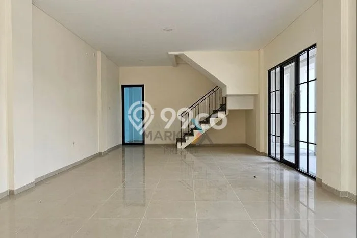 Ruko Dijual di Malang LT 218m2 & LB 240m2 Lokasi Terbaik! Ruko Dijual di Malang LT 218m2 & LB 240m2 Lokasi Terbaik!