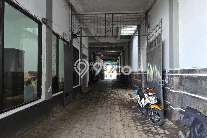 Gudang untuk disewa di Blimbing punya LT 700m2 & LB 600m2 harga sewa kompetitif Gudang untuk disewa di Blimbing punya LT 700m2 & LB 600m2 harga sewa kompetitif
