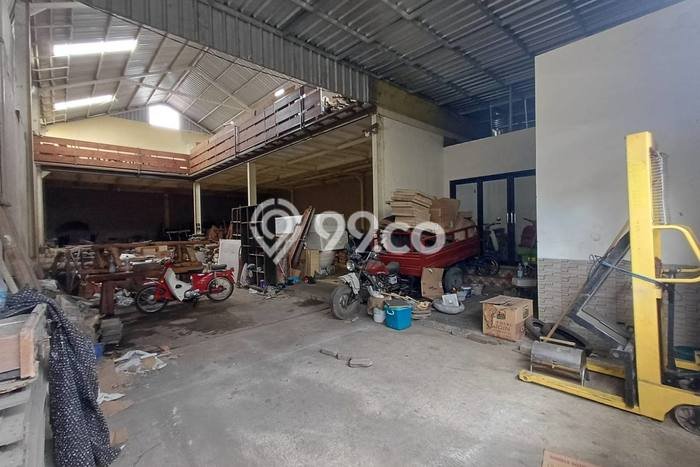 Gudang Bagus Dijual LB 380m2 Lokasi Strategis Malang Area Cocok untuk Berbisnis Gudang Bagus Dijual LB 380m2 Lokasi Strategis Malang Area Cocok untuk Berbisnis